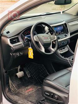 GMC Acadia